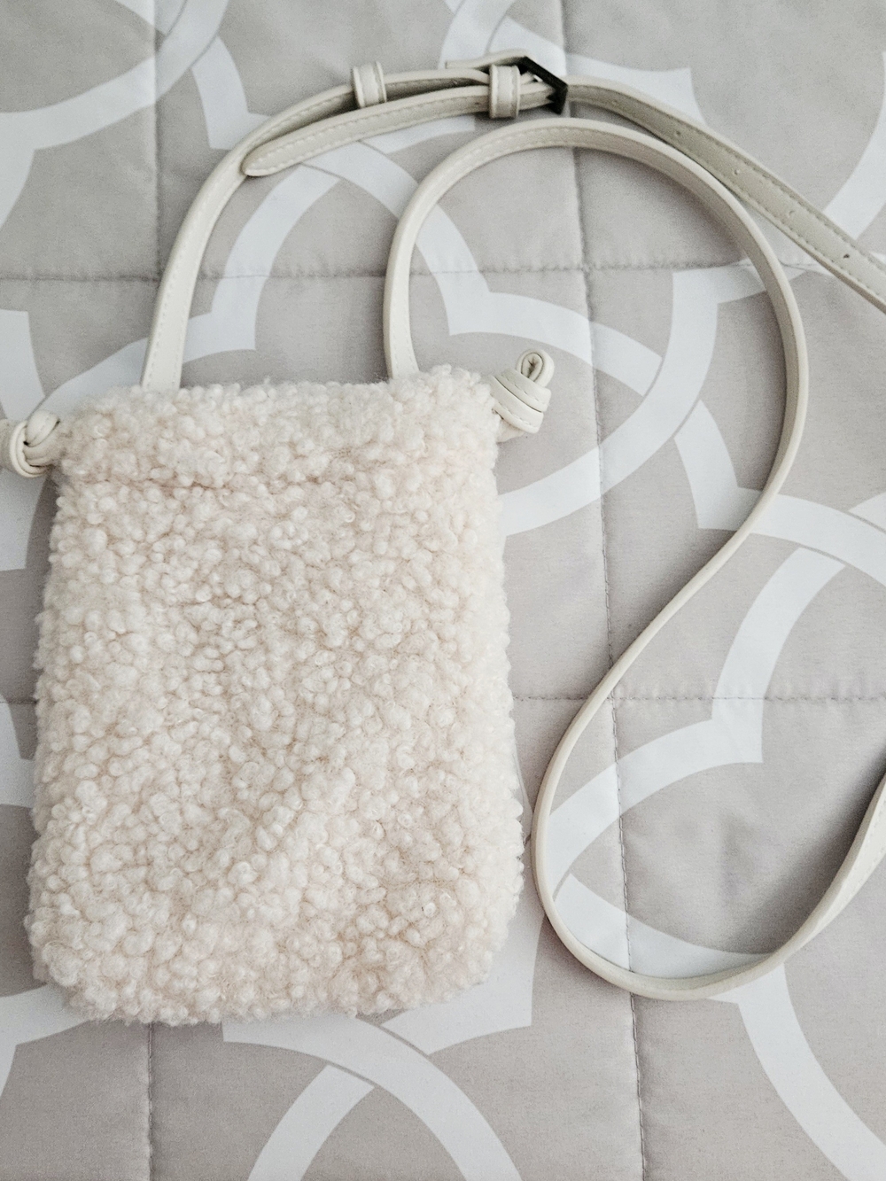 Universal Thread Plush Cream Sherpa Crossbody